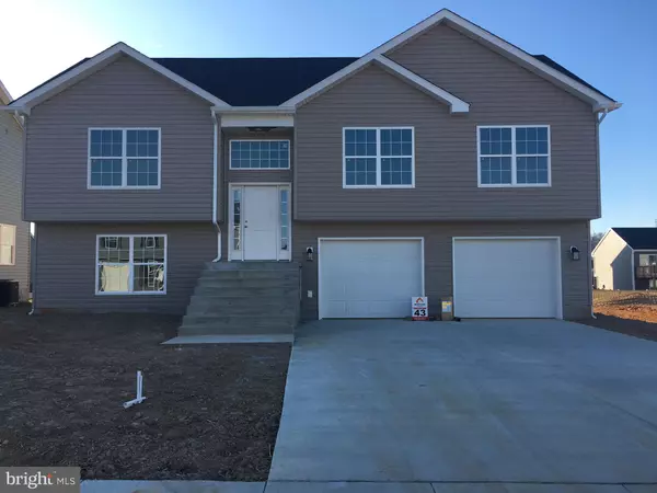 219 BRANT LN, Martinsburg, WV 25404