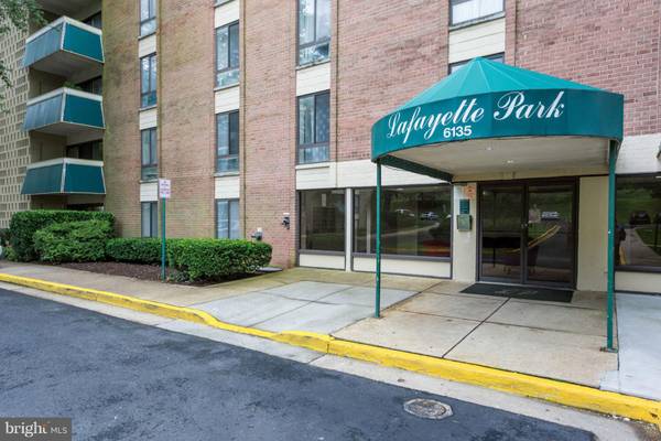 6135 LEESBURG PIKE #306, Falls Church, VA 22041