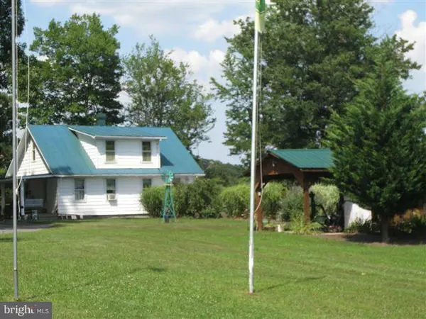 247 GENERAL LN, Berkeley Springs, WV 25411