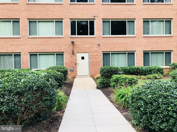 Fairfax, VA 22030,10570 MAIN ST #213