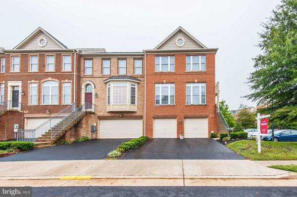 13536 MIST FLOWER DR, Centreville, VA 20120