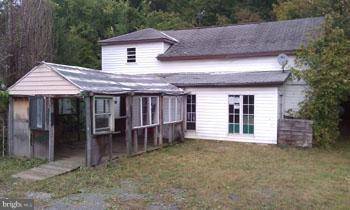 695 HENRY MILLER BLVD, Paw Paw, WV 25434