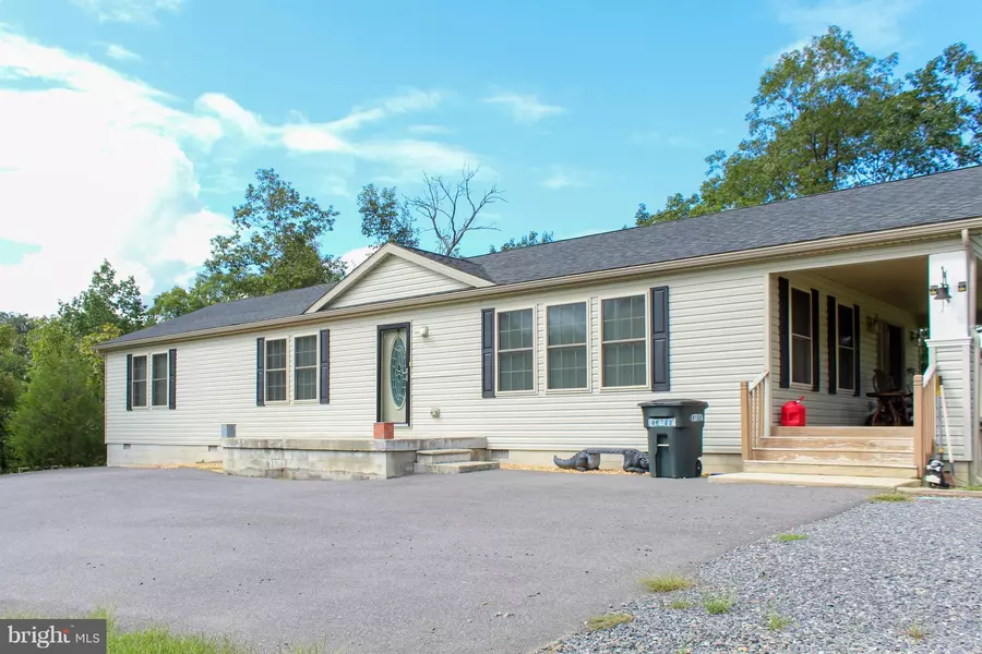 2616 FOXES HOLLOW RD, Romney, WV 26757