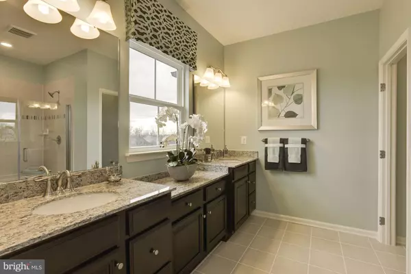 Upper Marlboro, MD 20774,3826 EFFIE FOX WAY #905F