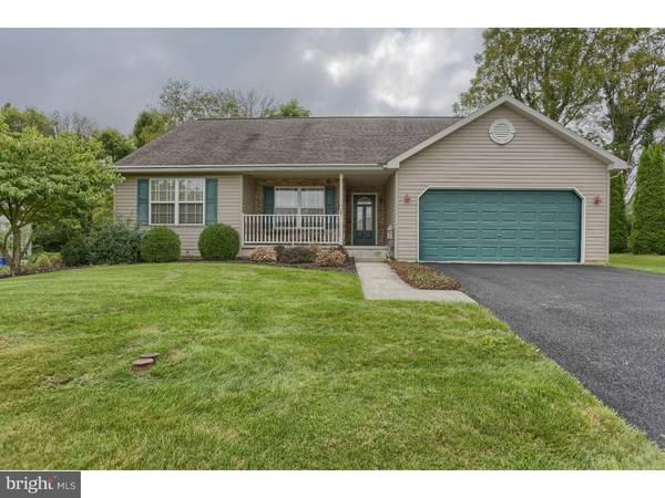 327 WINDING WAY, Womelsdorf, PA 19567