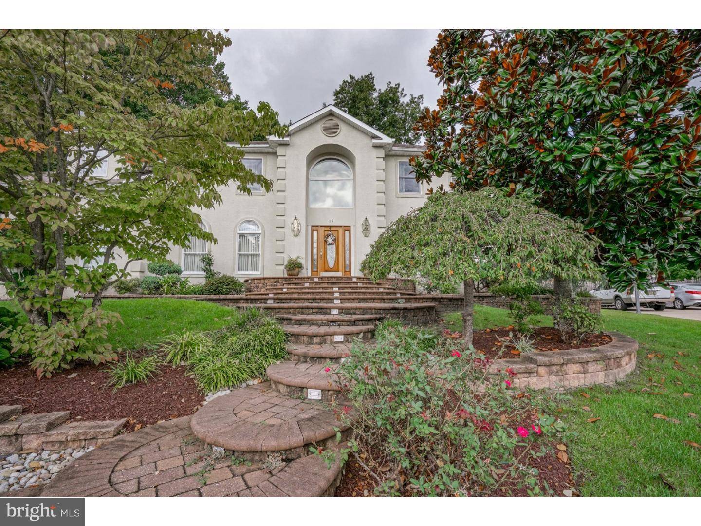 15 NOLEN CIR, Voorhees, NJ 08043