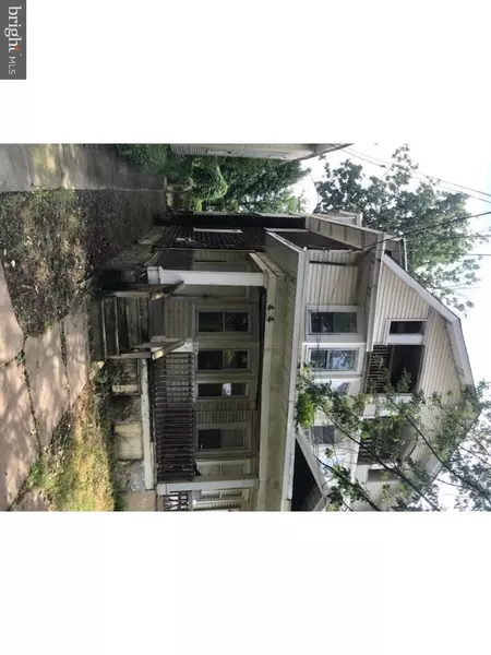 484 RIVERSIDE AVE, Trenton, NJ 08618