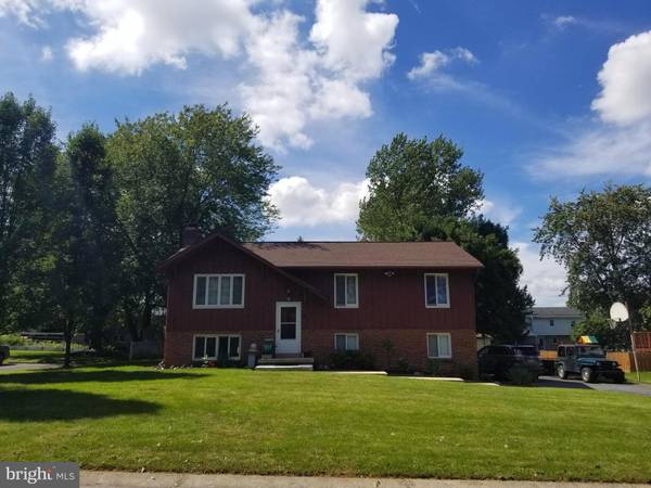 86 MEADOW VIEW DR, Leola, PA 17540