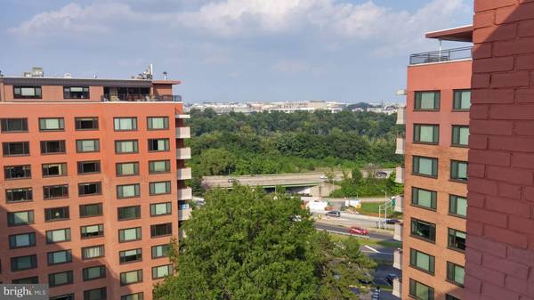 1011 ARLINGTON BLVD #1007, Arlington, VA 22209