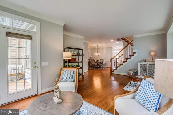 Alexandria, VA 22312,5452 EDSALL RIDGE PL