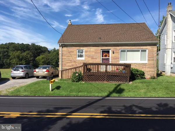 257 NARROW DR, Hanover, PA 17331