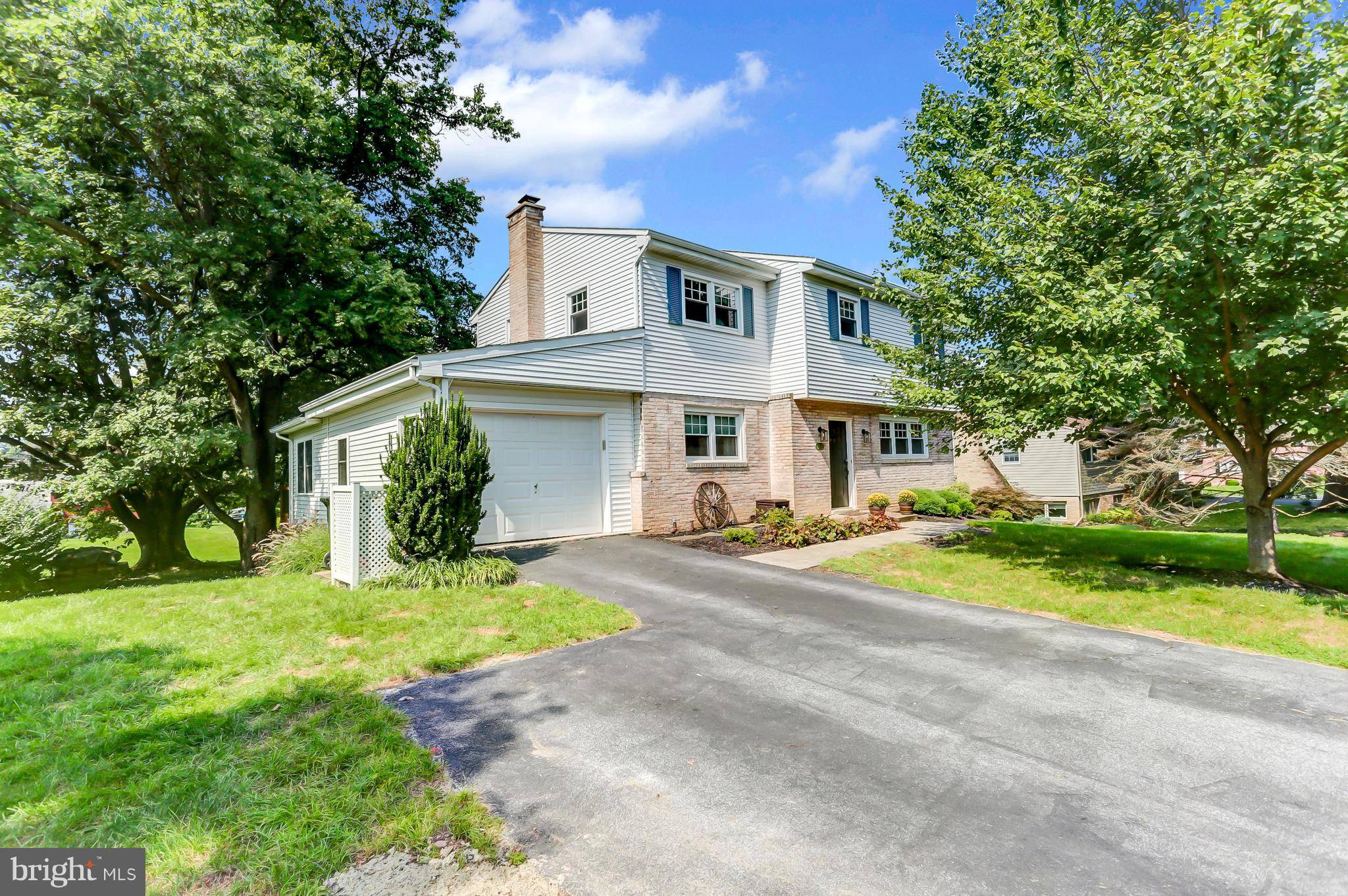 Mechanicsburg, PA 17055,502 APPALACHIAN AVE
