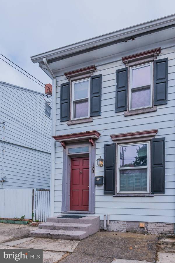 123 W SOUTH ST, Carlisle, PA 17013