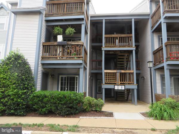 6921 VICTORIA DR #A, Alexandria, VA 22310