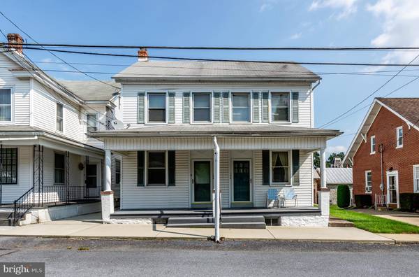 104 AND 106 N CARPENTER ST, Schaefferstown, PA 17088