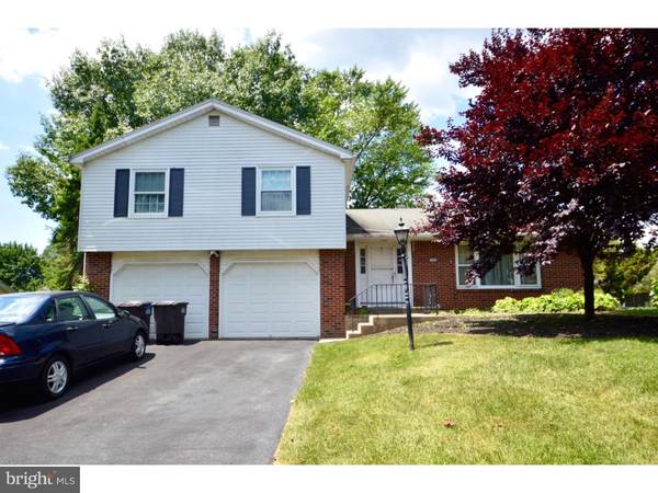 1456 STONERIDGE RD, Allentown, PA 18104