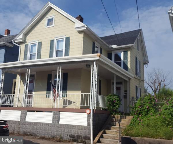 214 PARK ST, Waynesboro, PA 17268