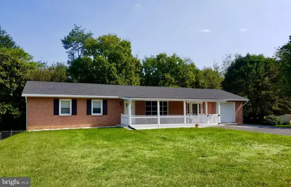 124 CLOHANS AVE, Martinsburg, WV 25404