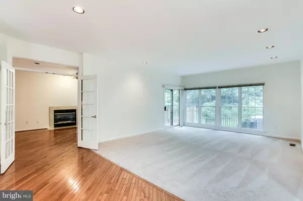 Columbia, MD 21044,5173 HARPERS FARM RD #33