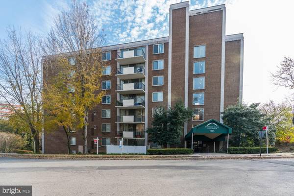 1515 ARLINGTON RIDGE RD #205, Arlington, VA 22202