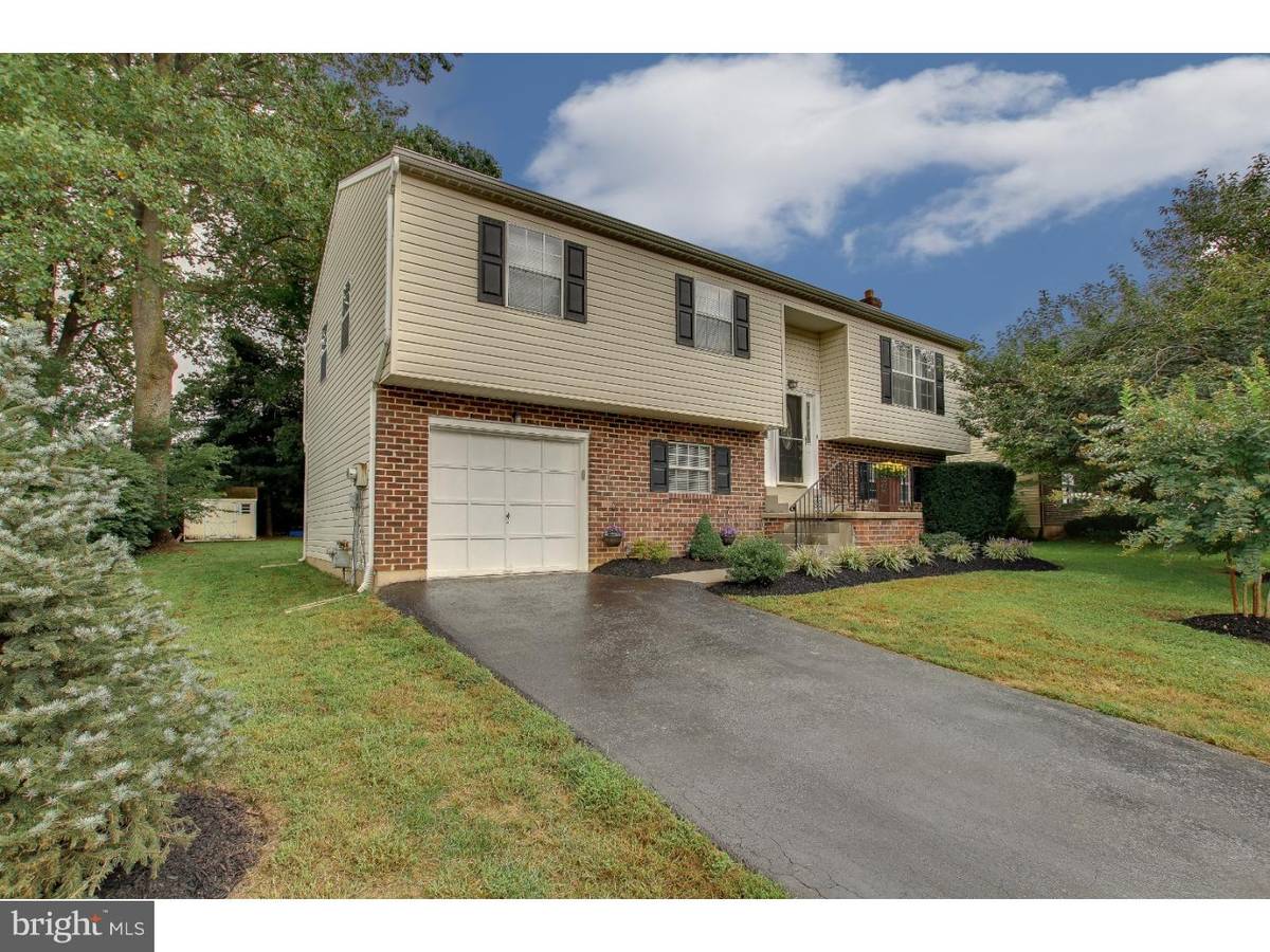 Upper Chichester, PA 19061,2209 BRIARCLIFF AVE