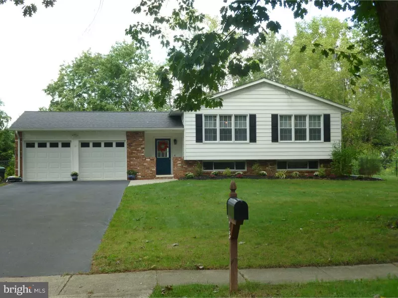 28 LYNNFIELD DR, East Windsor Twp, NJ 08520