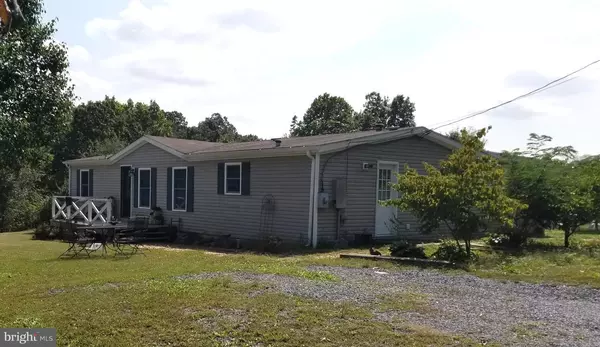 1191 OAK GROVE SCHOOLD RD, Hedgesville, WV 25427