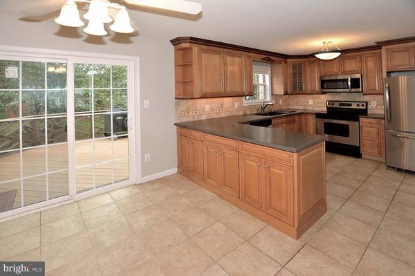 Centreville, VA 20121,6837 KERRYWOOD CIR