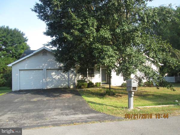 153 DARTMOUTH LN, Falling Waters, WV 25419