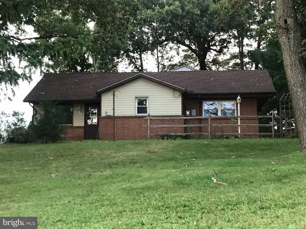 695 JEFFERSON LN, Red Lion, PA 17356