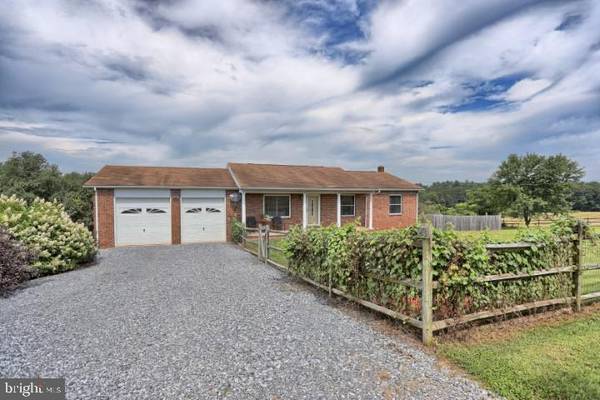 23 GARDNER RD, Duncannon, PA 17020