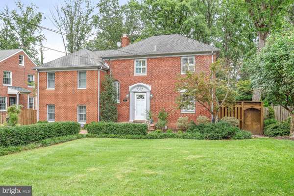 2309 VALLEY DR, Alexandria, VA 22302