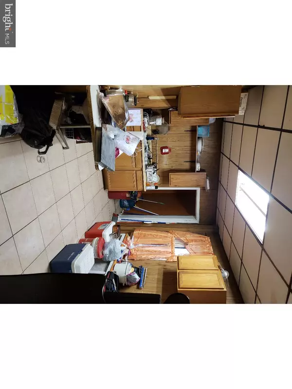 Trenton, NJ 08638,42 VINE ST