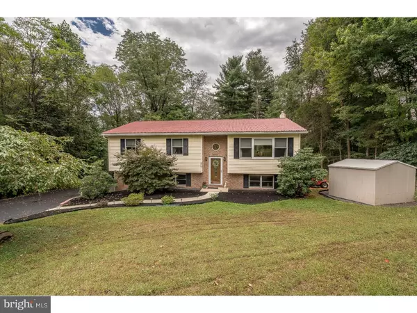 226 OAK TERRACE DR, Birdsboro, PA 19508