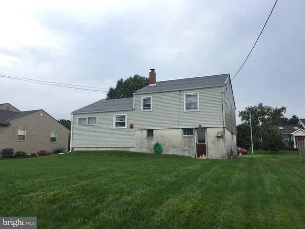 413 PORTLAND DR, Broomall, PA 19008