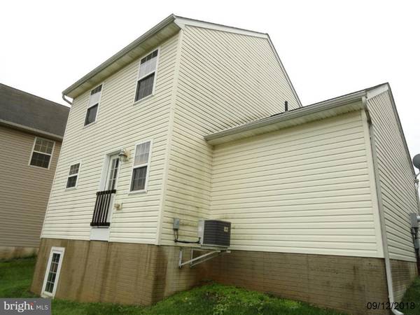 Windsor, PA 17366,325 STABLEY LN