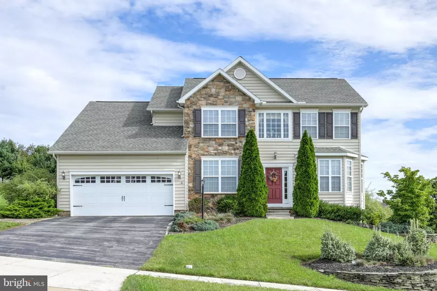 21 N ALPINE DR, York, PA 17408