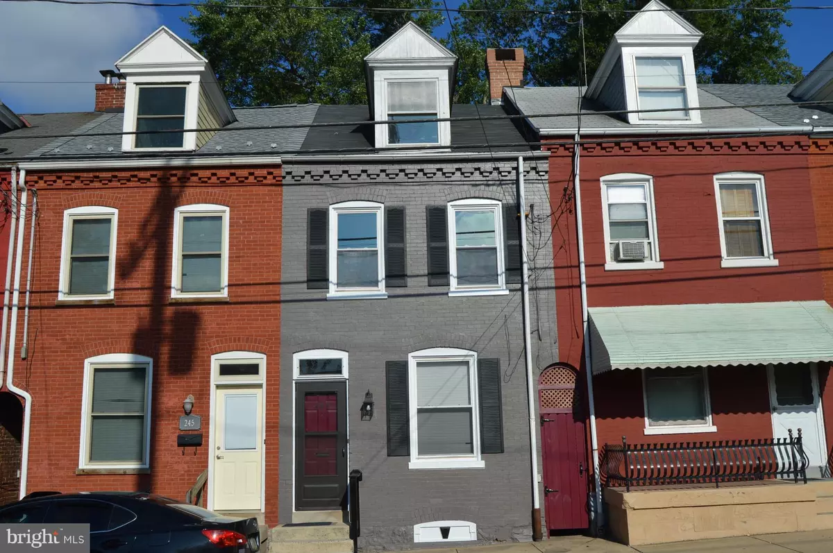 Lancaster, PA 17602,243 N MARSHALL ST