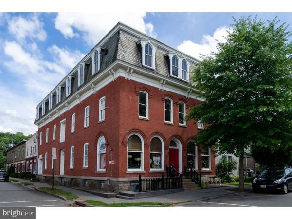 202 N UNION ST, Lambertville, NJ 08530