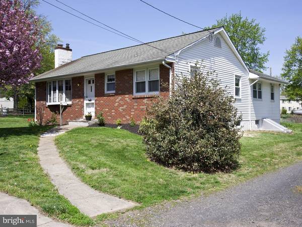 547 HULMEVILLE AVE, Penndel, PA 19047