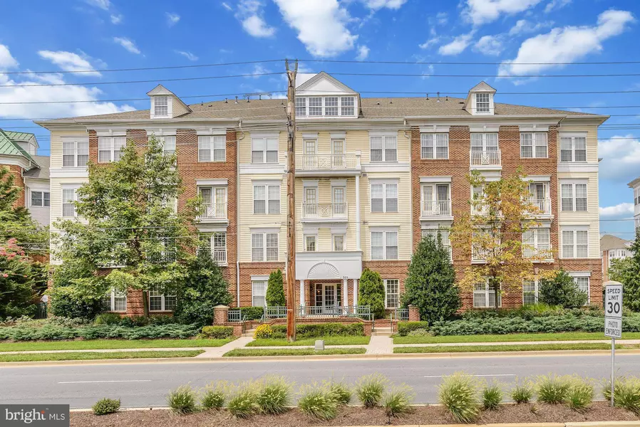 305 REDLAND BLVD #14-301-R, Rockville, MD 20850