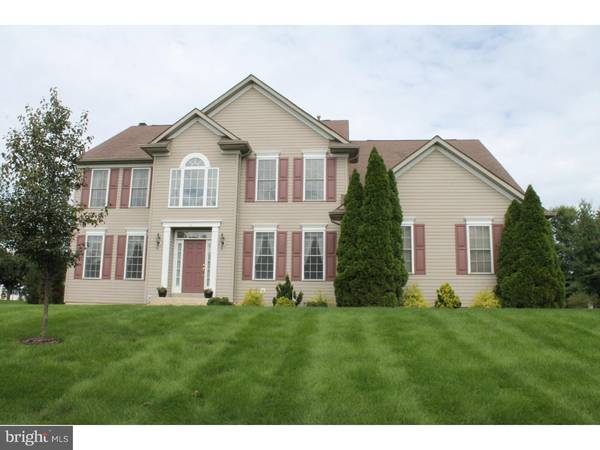 11 PLYMOUTH DR, East Windsor, NJ 08520