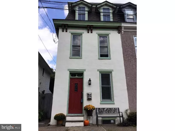 118 CLINTON ST, Lambertville, NJ 08530