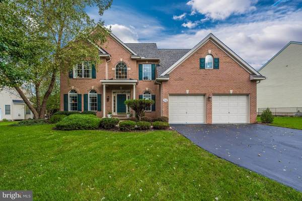 213 CREEK WALK DR, Walkersville, MD 21793