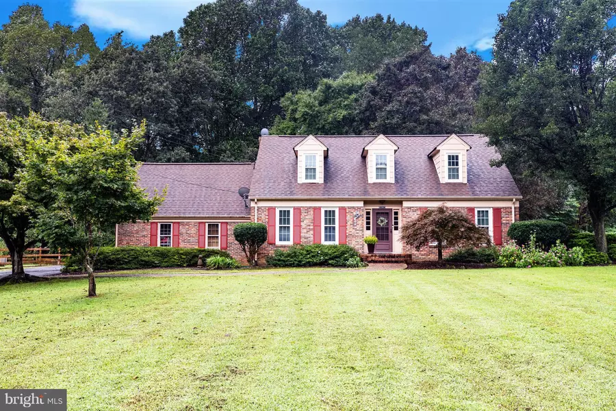 8360 CEDAR LN, King George, VA 22485