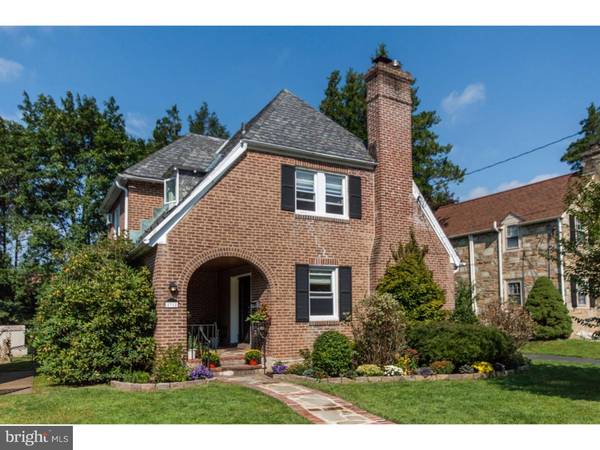 8318 ROBERTS RD, Elkins Park, PA 19027