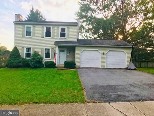 430 ASHFORD DR, Lancaster, PA 17601