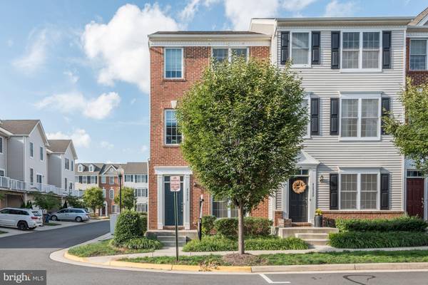 42818 PAMPLIN TER, Chantilly, VA 20152