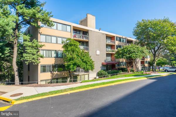 4 VAN DORN ST S #306, Alexandria, VA 22304