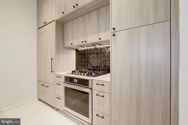 Washington, DC 20010,1321 MONROE ST NW #A